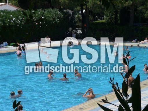 Schwimmbecken.JPG